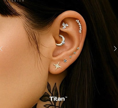 Titanium Threadless Push In CZ Starburst Top For Belly, Lip, Tragus