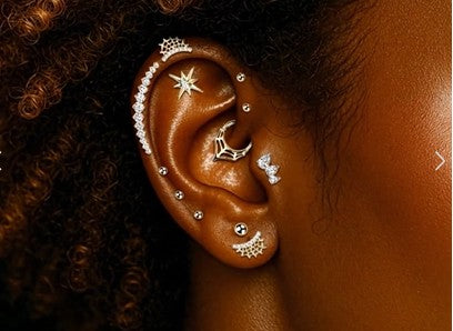 Titanium Threadless Push In Lined CZ Spider Top Labret Tragus 18G